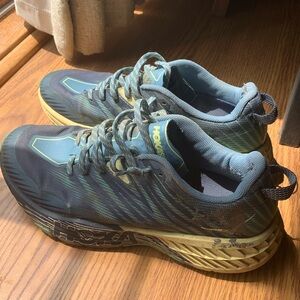 Hoka One One Speedgoat 4 Sneakers Size 11 Women’s  Blue Yellow Running Shoe